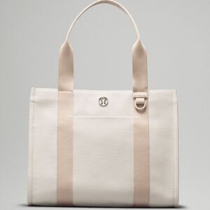 Lululemon Two-Tone Canvas Tote Bag 10L Mojave Tan/Light Ivory NWT